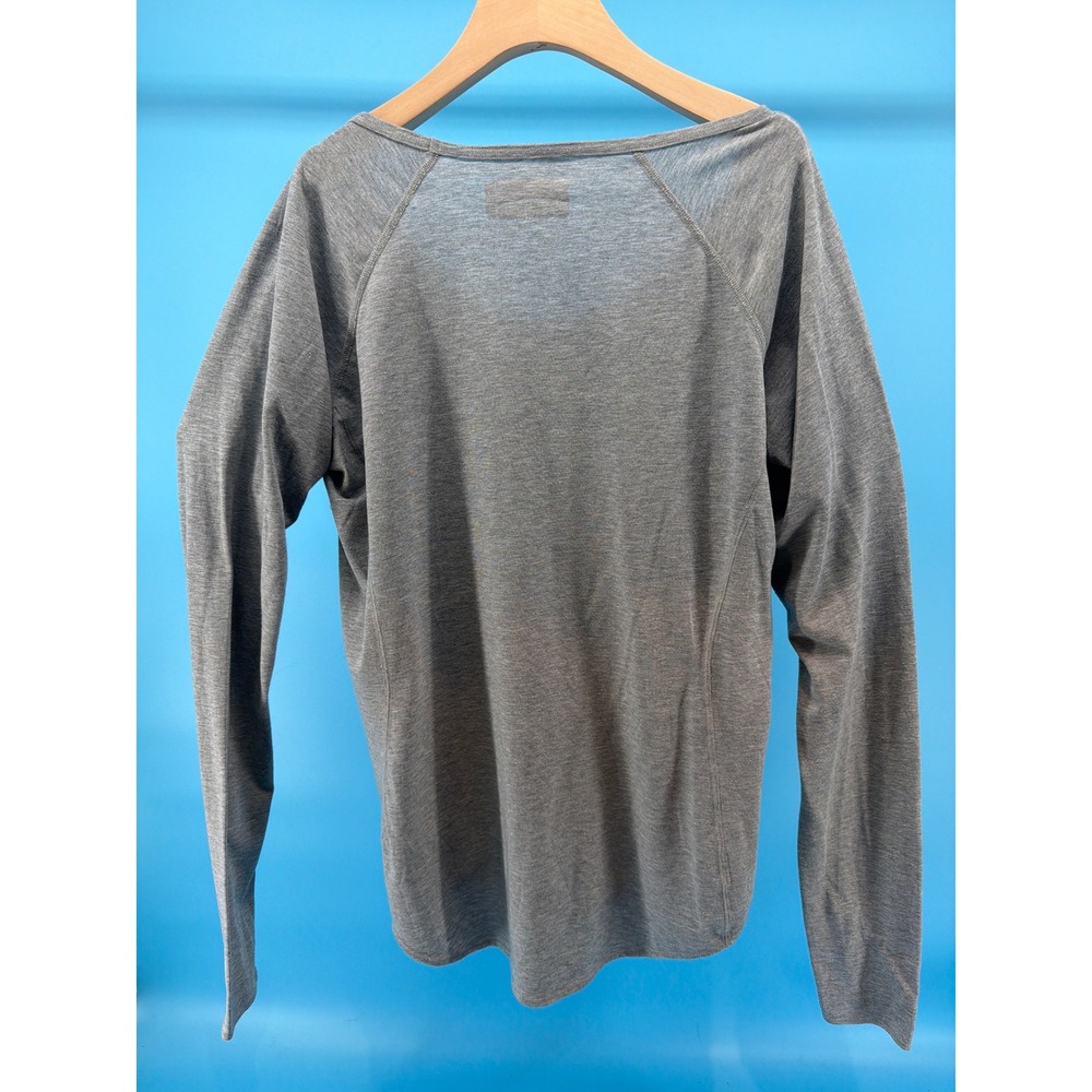 Magellan Outdoors Fish Gear Gray Long Sleeve Scoop Neck MagWick Shirt Womens XL - Picture 3 of 4